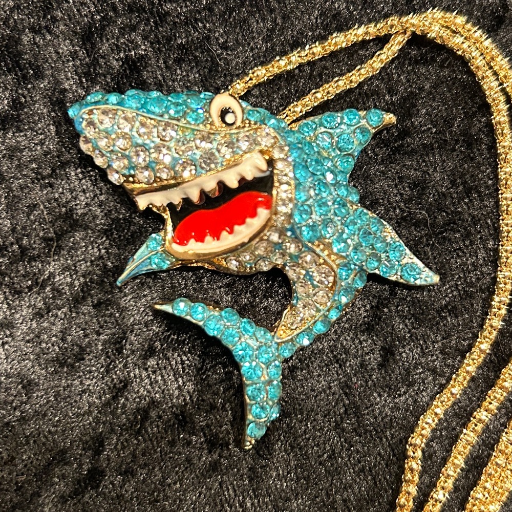 Betsey Johnson Turquoise Shark Pendant Necklace 🦈